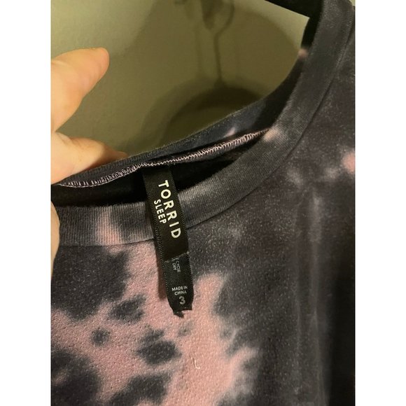 Torrid size 3 pink and black tie dye Sweatshirt top - Picture 2 of 3